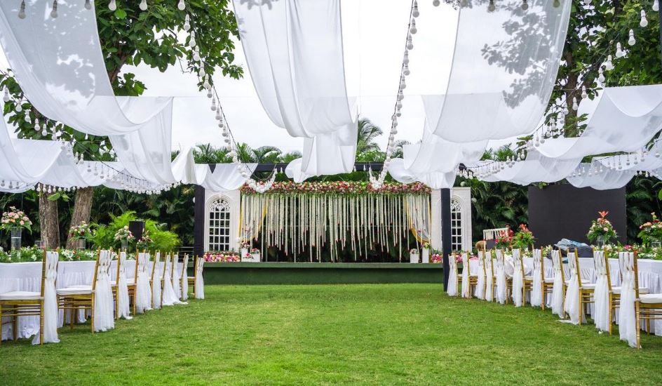 mid-size wedding venue